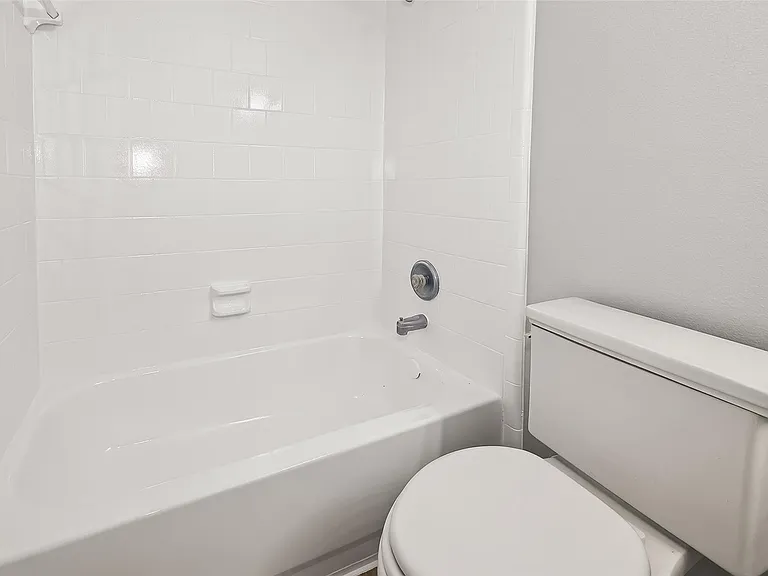3135 Silver Cedar Trl — Photo 27
