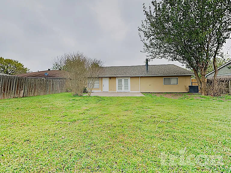 20419 Bishops Gate Ln — Photo 16