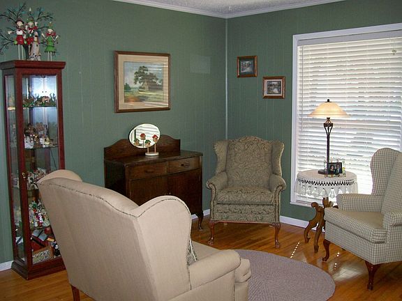 3rd image of 1419 Marydale Dr