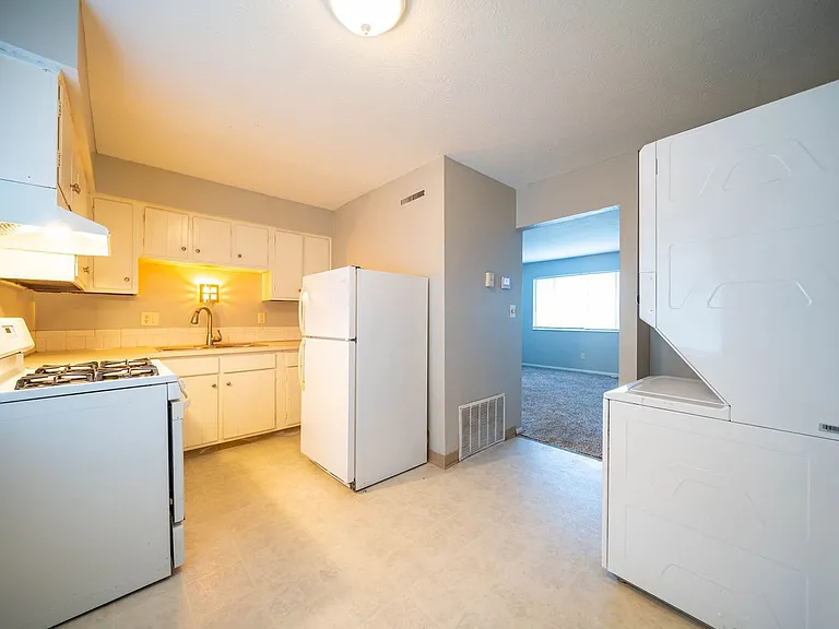 311 E Jenkins Ave #A — Photo 5