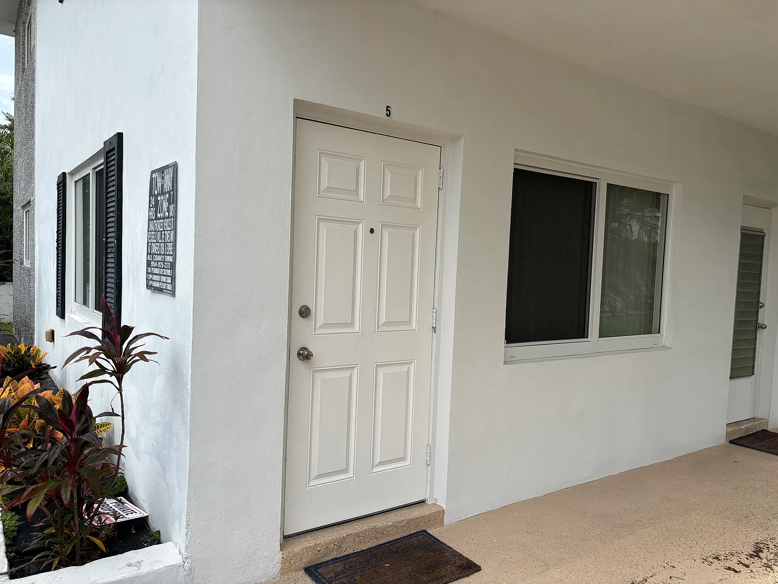 1650 Van Buren Street — Photo 2