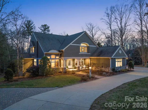 701 Baneberry Ct, Asheville, NC 28803