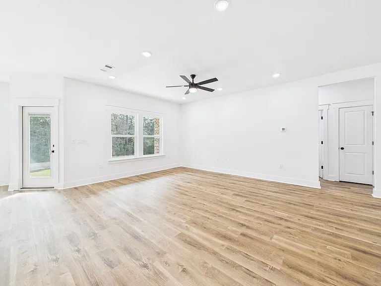 333 Shoal River Dr — Photo 6