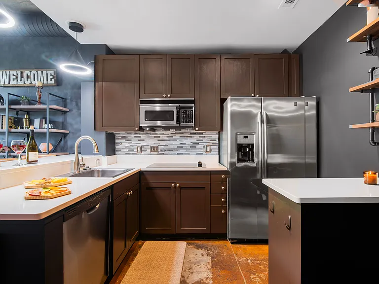 710 W Trade St #308 — Photo 7