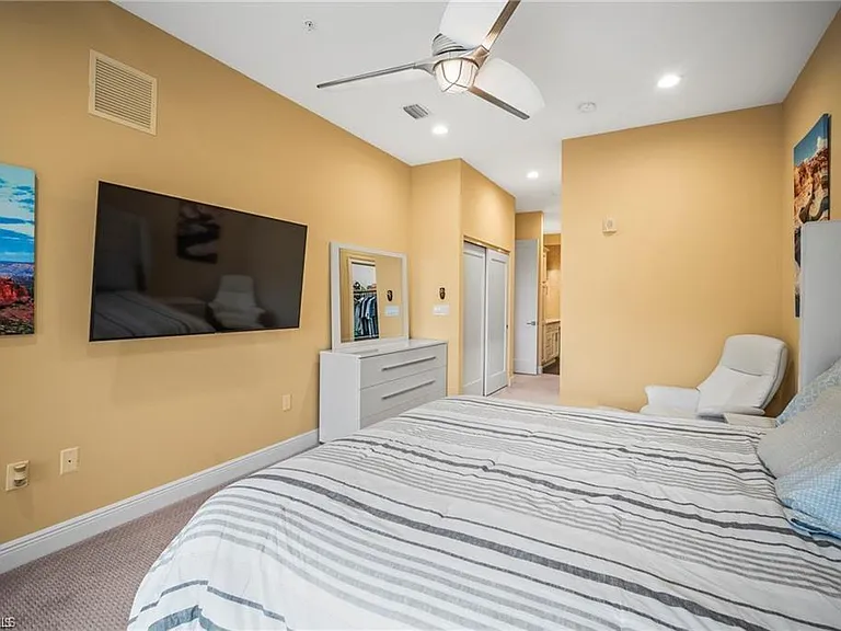 21460 Strada Nuova Cir — Photo 10
