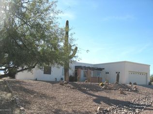805 W Hermosa Pl, Green Valley, AZ 85614