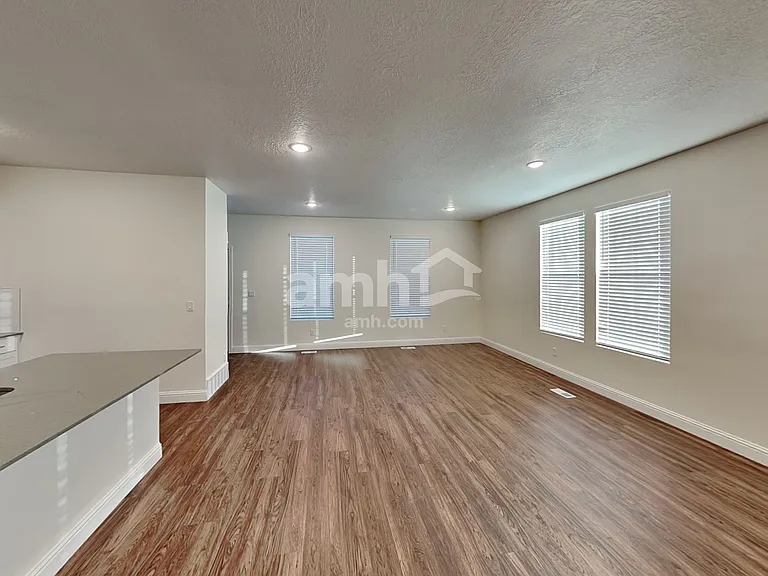 6094 W South Jordan Pkwy — Photo 5