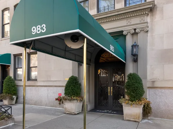 983 Park Avenue image 1 of 13