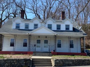 20-22 Chestnut St, Clinton, MA 01510