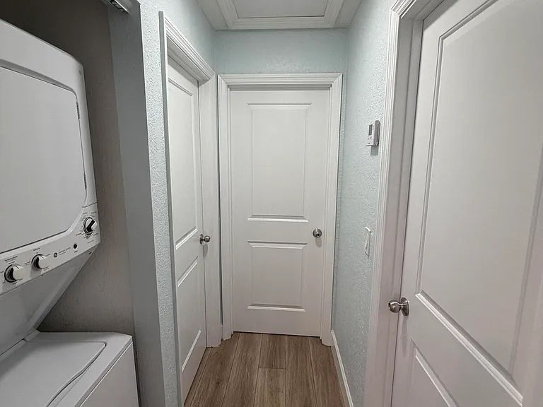 442 Winters St — Photo 20