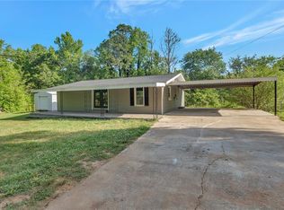 111 Lawanda Ln, Hiram, GA 30141