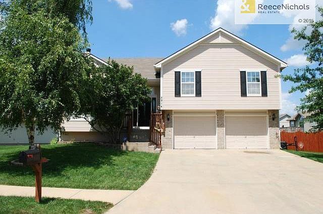 1st image of 3914 SE Valley Forge Dr