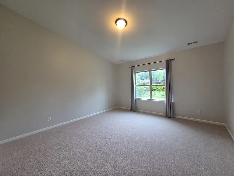 1301 Chimney Ridge Dr — Photo 28