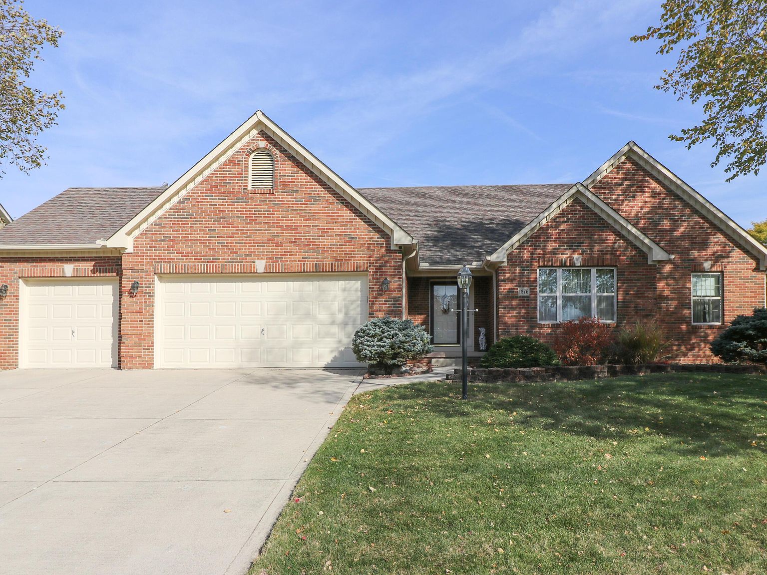 1876 Tucker Trl, Lewis Center, OH 43035 Zillow