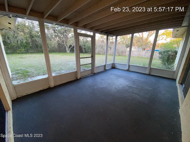 304 Darrow Ave — Photo 10