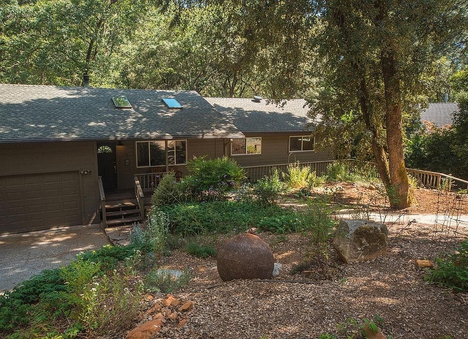 1st image of 15007 Stinson Dr