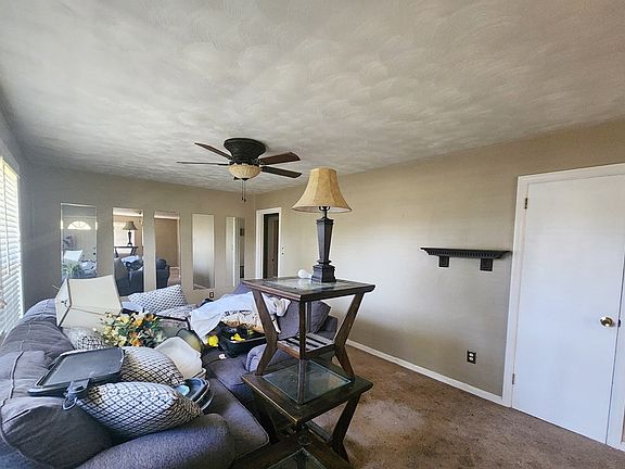 4th image of 2022 Stuart Ave