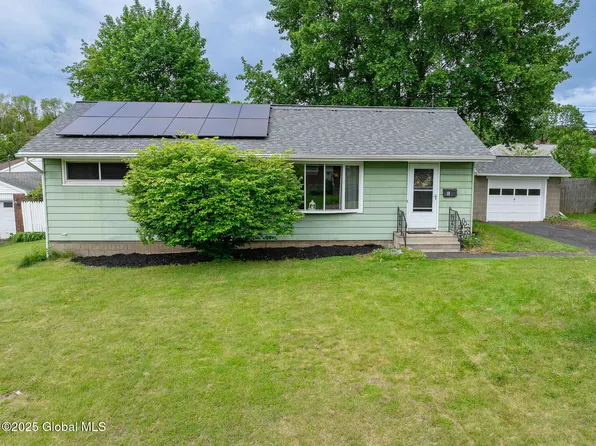 5 Buttercup Drive, Albany, NY 12211