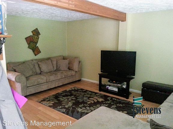 5th image of 807 Dora Pl