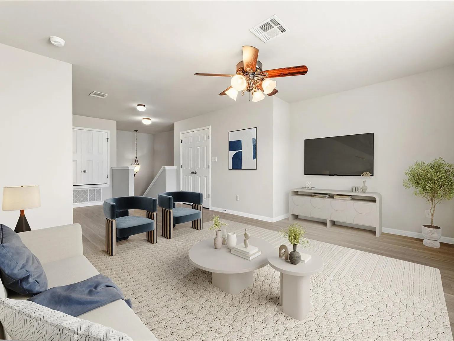 4 bed, 3.5 bath, 3068 sqft, $2,700 — Photo 3