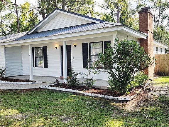 2nd image of 2400 Lowndes Dr