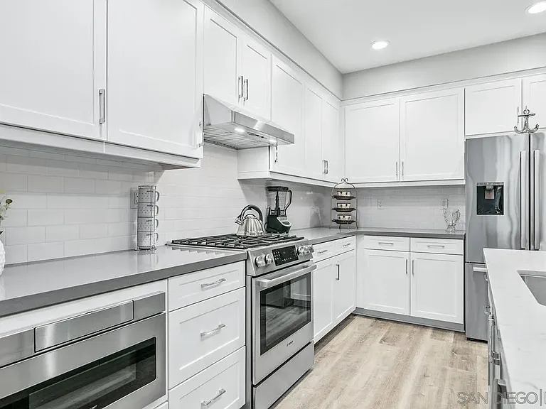 347 Oak Ave — Photo 20