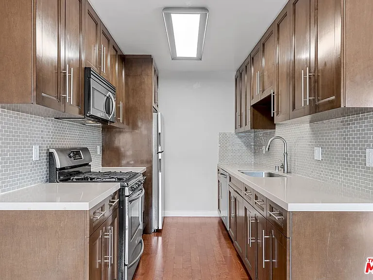 811 S Bedford St #301 — Photo 7