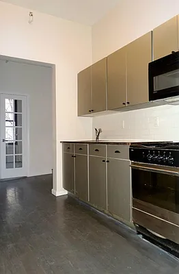 Rented by Keller Williams NYC | media 4