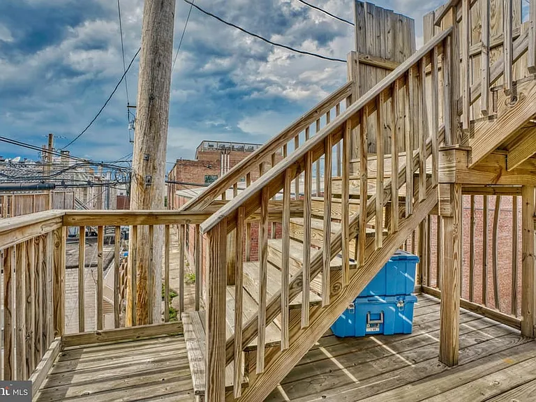 3810 Foster Ave — Photo 16
