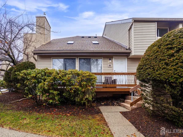 99 Kelly Dr, Edison, NJ 08820