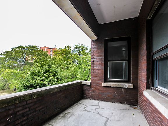 5th image of 3839 3843 S Michigan Ave #3N