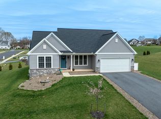 7 Rein Dr, Stevens, PA 17578