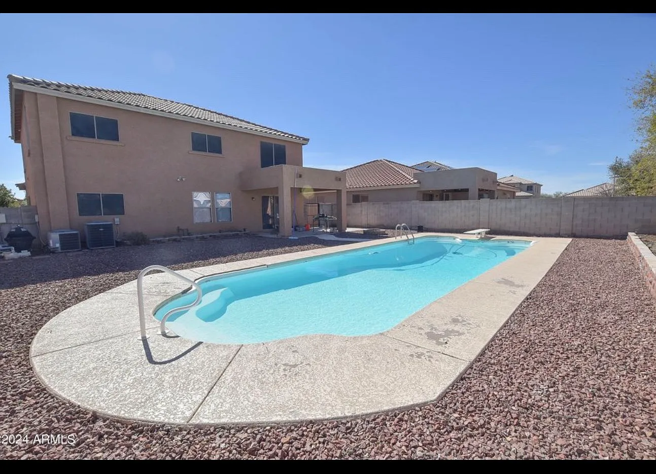 656 W Barrus St — Photo 1