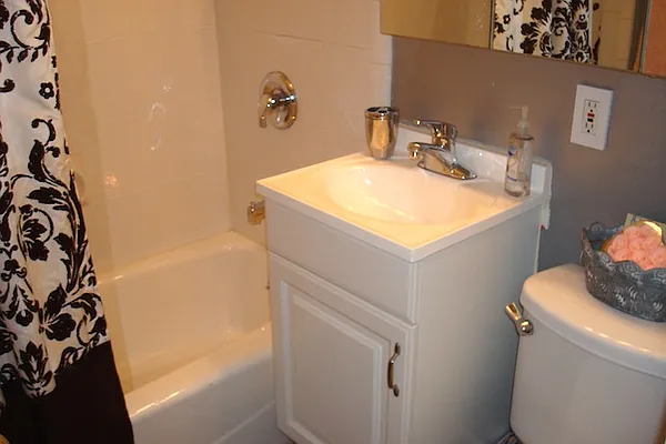 Rented by Maz Group NY | media 24