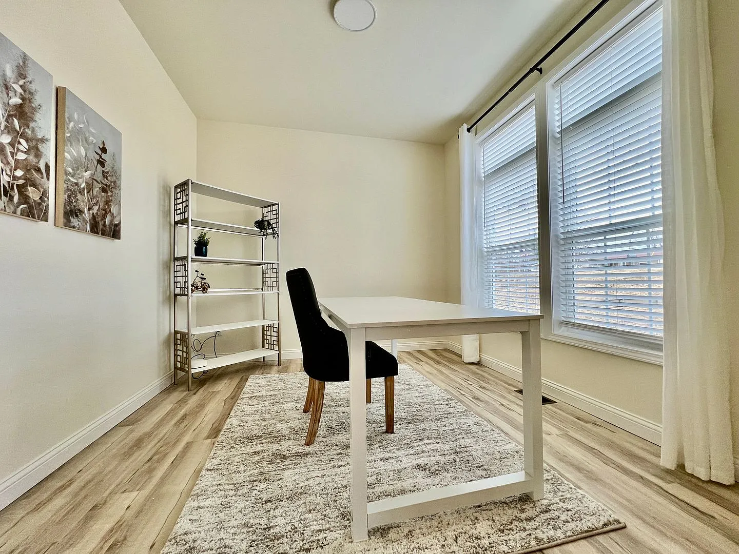 Beautiful NEW Ranch Home with a large deck & games — Photo 3