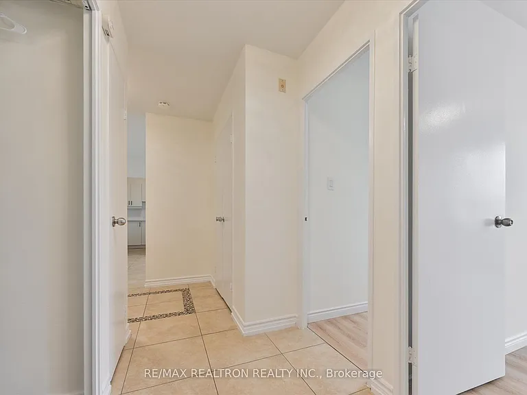 19 Four Winds Dr #602 — Photo 16