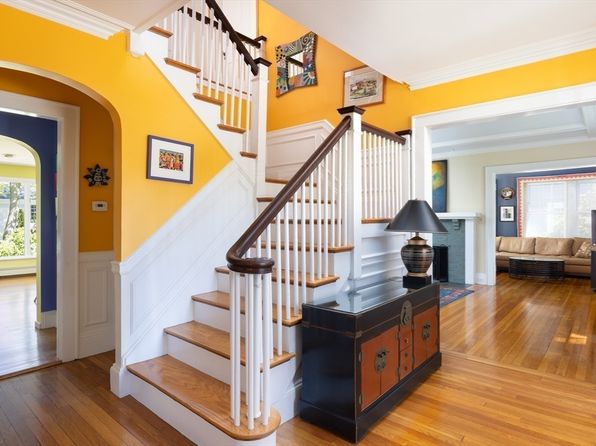54 Long Ave, Belmont, MA 02478