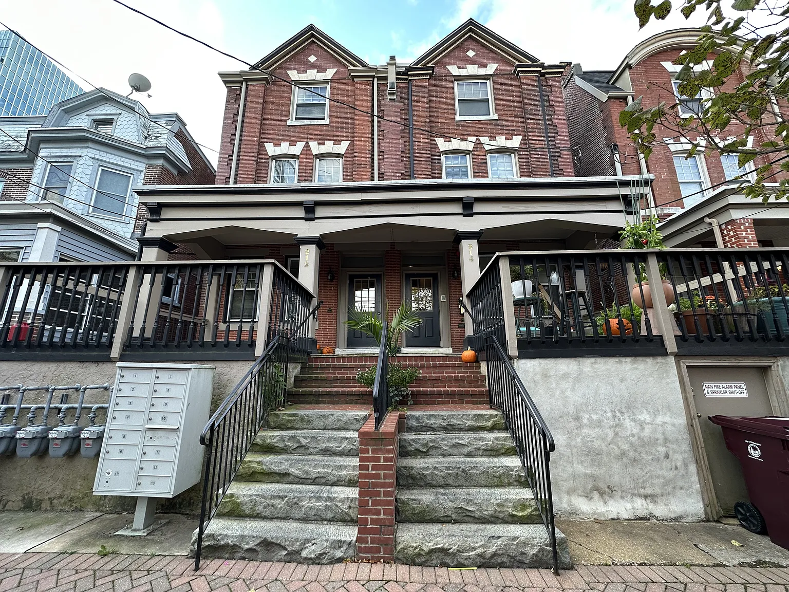 212 14th - 3 — Photo 2
