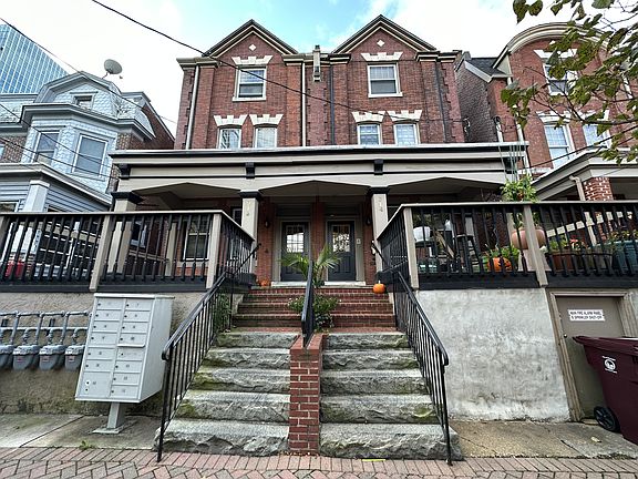2nd image of 212 W 14th St APT 3