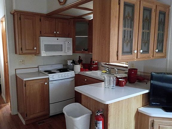 3rd image of 43 E Nutter Ave #&-85
