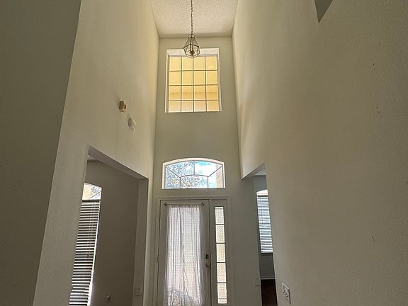 2nd image of 410 Sandringham Ct