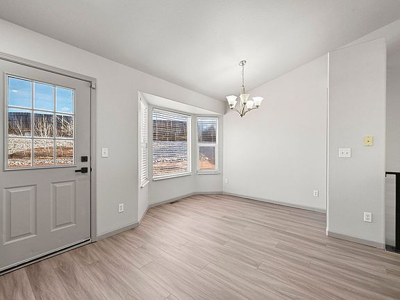 5th image of 5540 Almont Ave