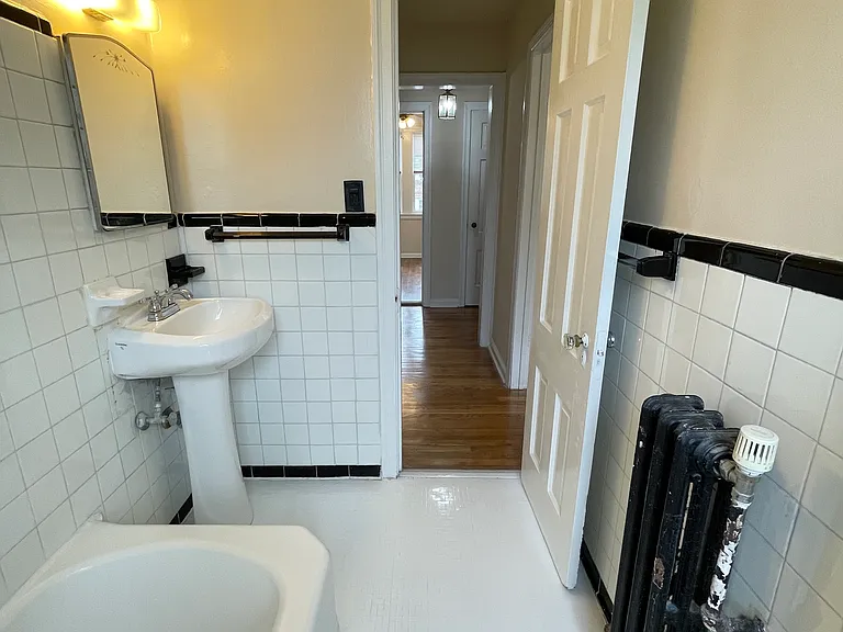 2823 Thornhill Rd — Photo 64