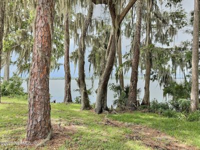 1074 FRONT Street, Welaka, FL, 32193