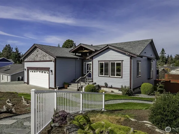 4410 Glasgow Way, Anacortes, WA 98221