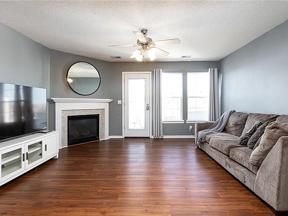 5th image of 4427 NE 83rd Ter