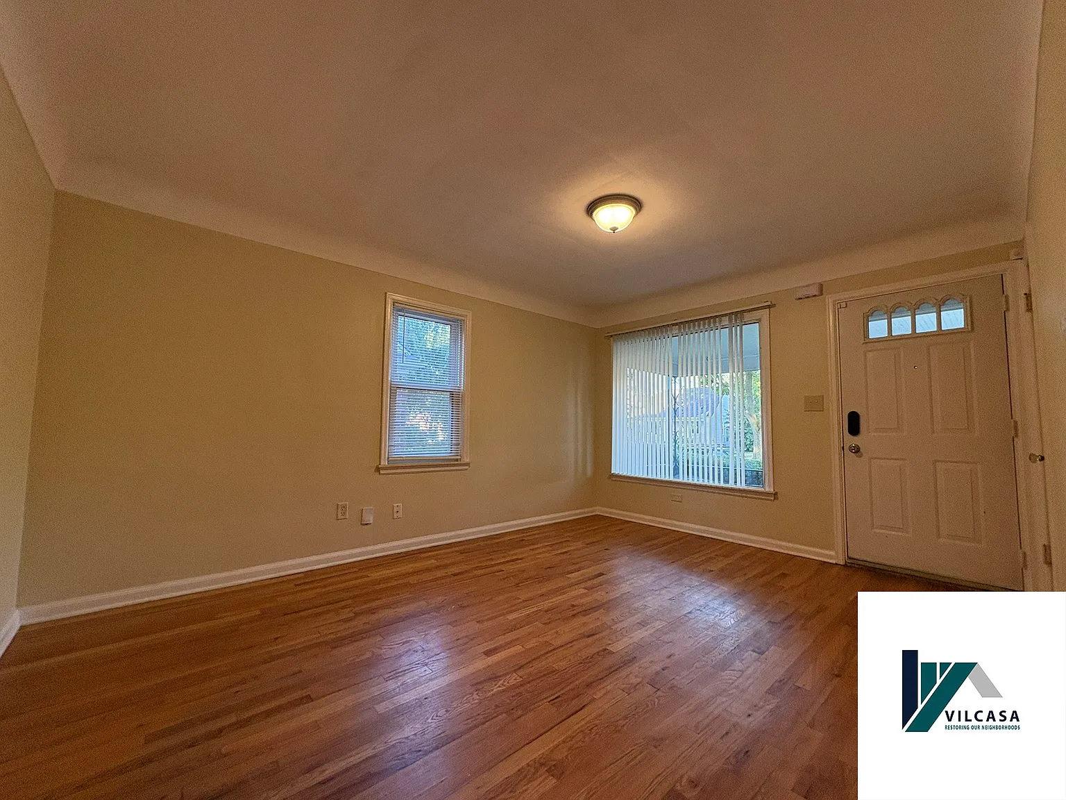 3328 Hollywood St — Photo 4