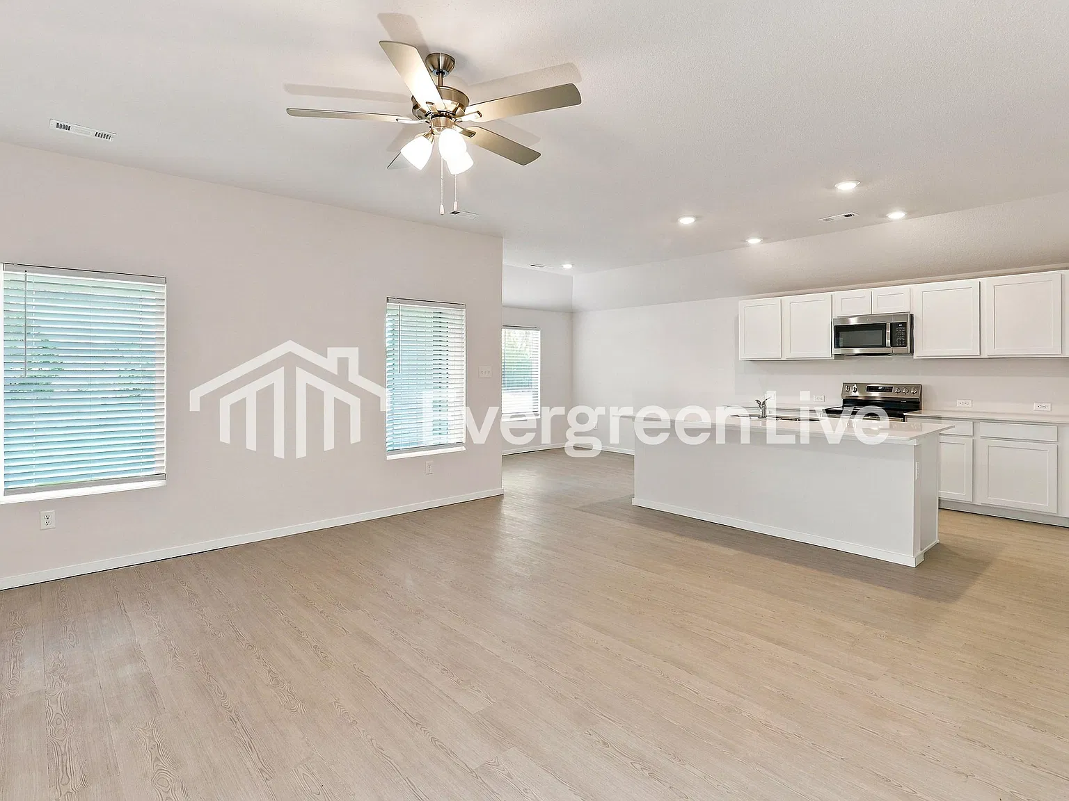 3 bed, 2.0 bath, 1703 sqft, $1,895 — Photo 4