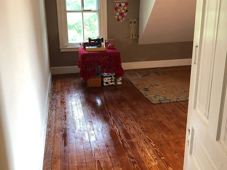 147 W Conestoga Rd — Photo 28