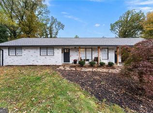 13 Meadowview Cir, Cartersville, GA 30121